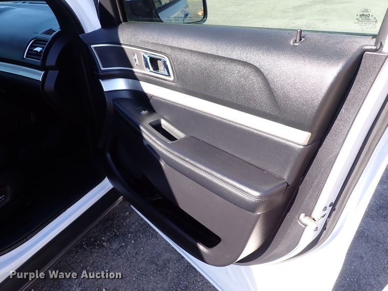 image for item IS9291 2017 Ford Explorer XLT  SUV