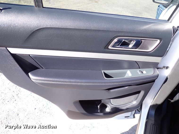 image for item IS9291 2017 Ford Explorer XLT  SUV