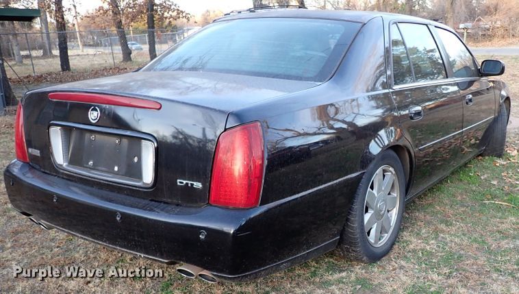 image for item IS9306 2004 Cadillac DTS