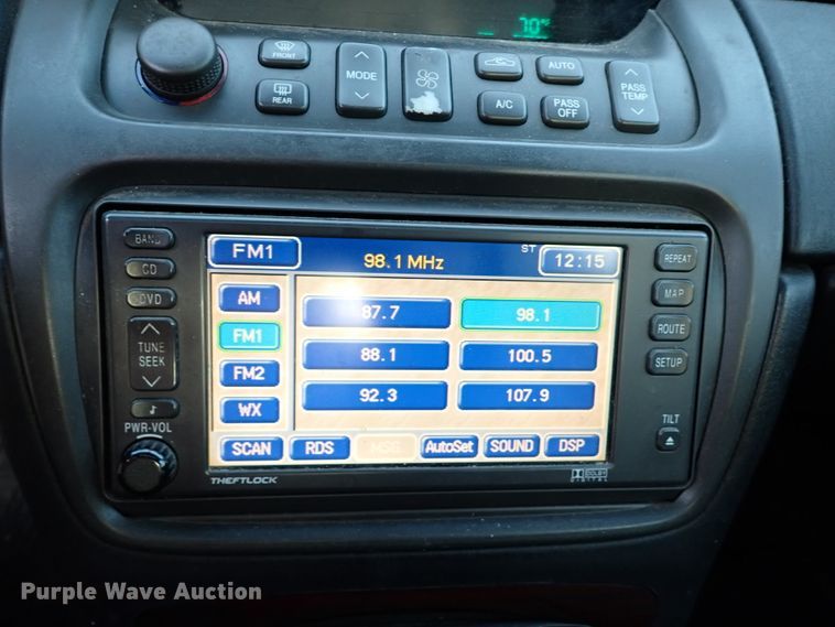 image for item IS9306 2004 Cadillac DTS