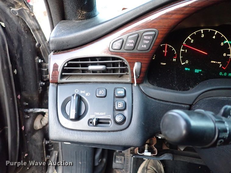 image for item IS9306 2004 Cadillac DTS