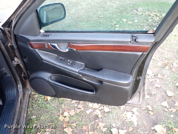 image for item IS9306 2004 Cadillac DTS