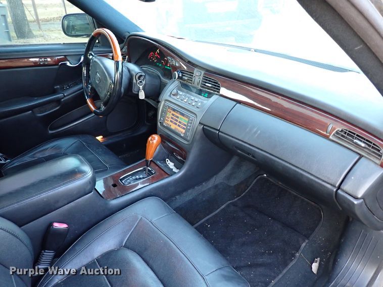 image for item IS9306 2004 Cadillac DTS