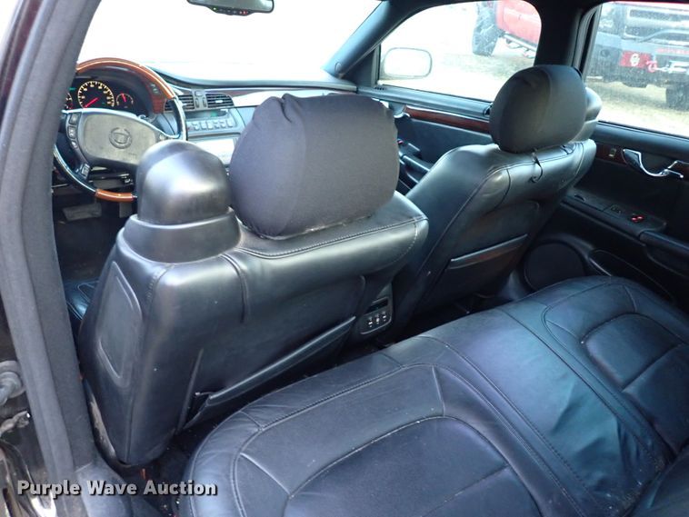 image for item IS9306 2004 Cadillac DTS