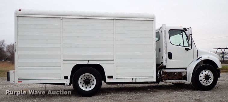 image for item IS9308 2014 Freightliner M2 106  box truck