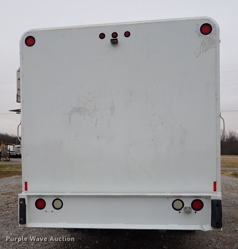 image for item IS9308 2014 Freightliner M2 106  box truck