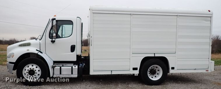 image for item IS9308 2014 Freightliner M2 106  box truck