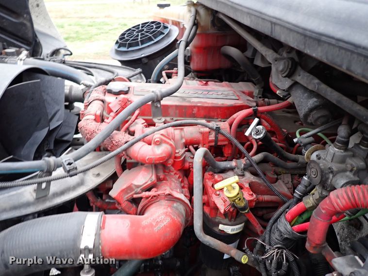 image for item IS9308 2014 Freightliner M2 106  box truck