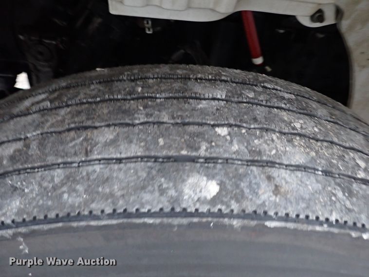 image for item IS9308 2014 Freightliner M2 106  box truck