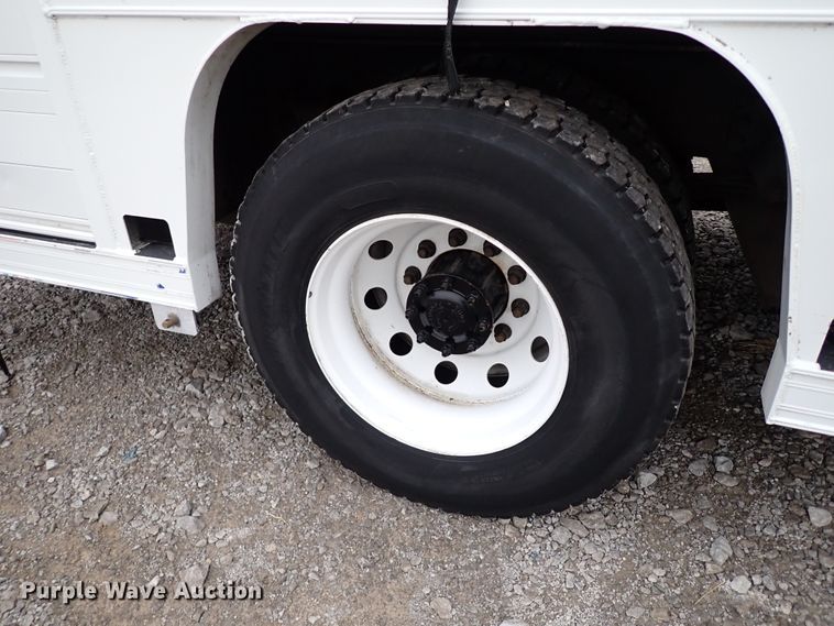 image for item IS9308 2014 Freightliner M2 106  box truck