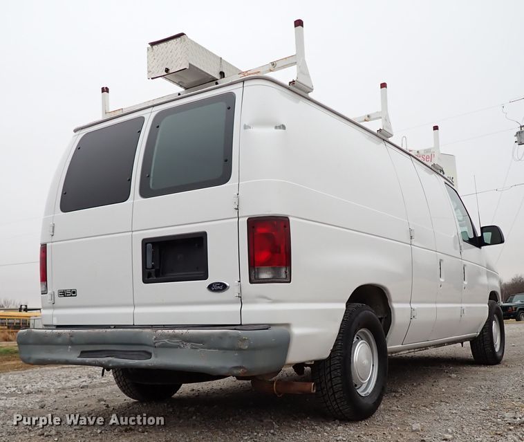 image for item IS9310 2002 Ford E150  van