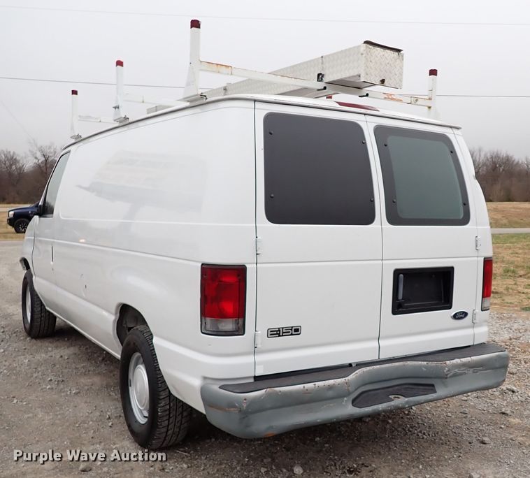 image for item IS9310 2002 Ford E150  van