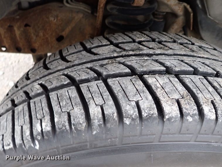 image for item IS9310 2002 Ford E150  van