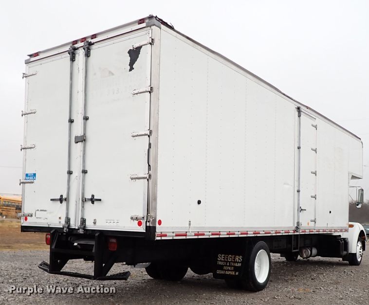 image for item IS9316 2005 Kenworth T300  box truck