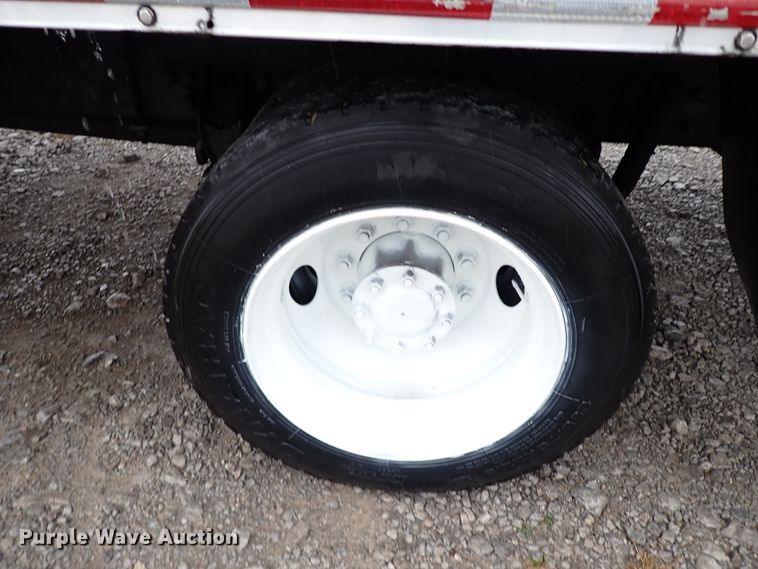 image for item IS9316 2005 Kenworth T300  box truck