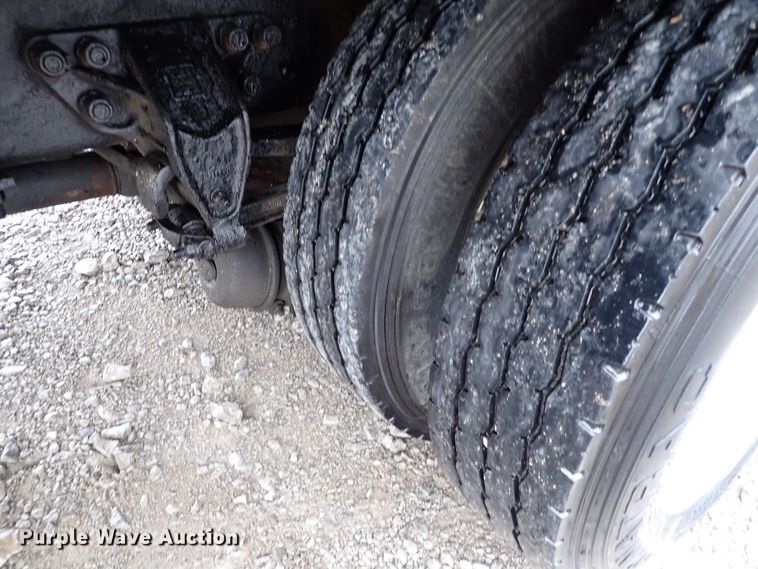 image for item IS9316 2005 Kenworth T300  box truck