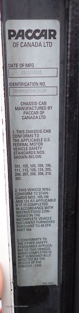 image for item IS9316 2005 Kenworth T300  box truck