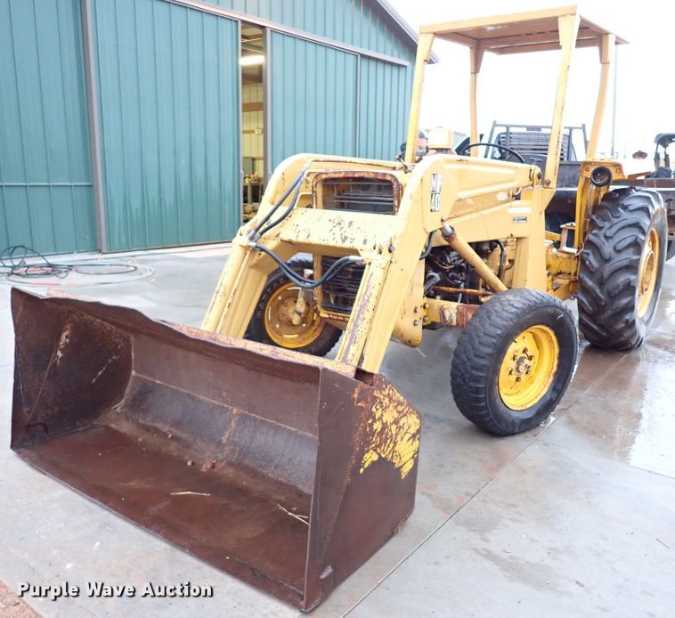 image for item IS9349 Massey Ferguson MF32  tractor