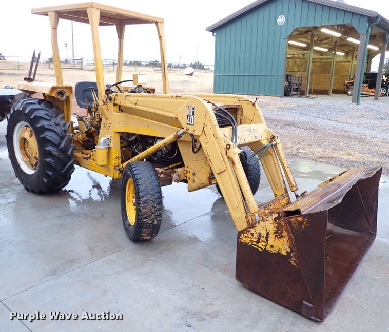 image for item IS9349 Massey Ferguson MF32  tractor