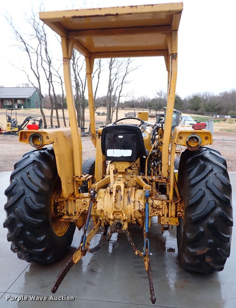 image for item IS9349 Massey Ferguson MF32  tractor
