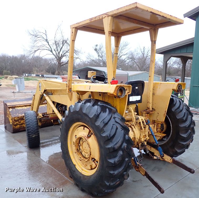 image for item IS9349 Massey Ferguson MF32  tractor