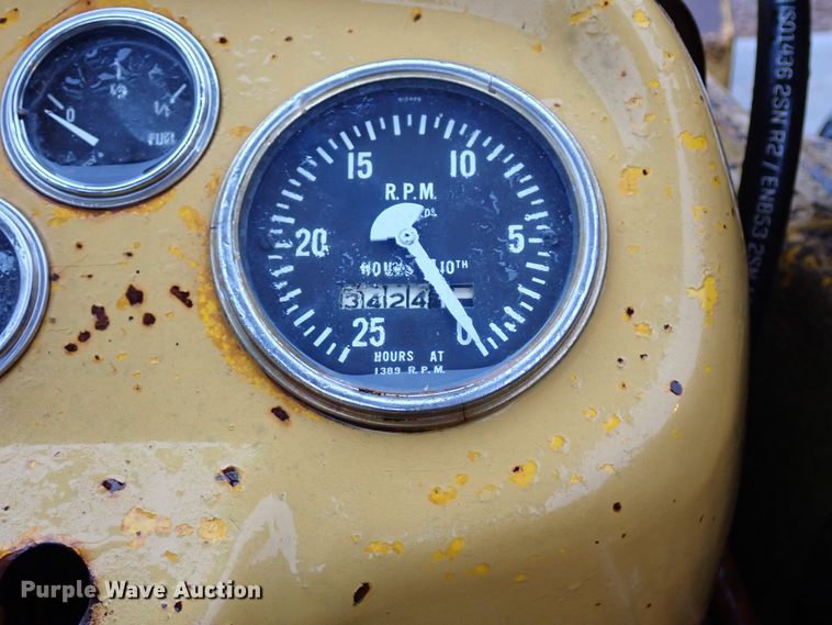 image for item IS9349 Massey Ferguson MF32  tractor