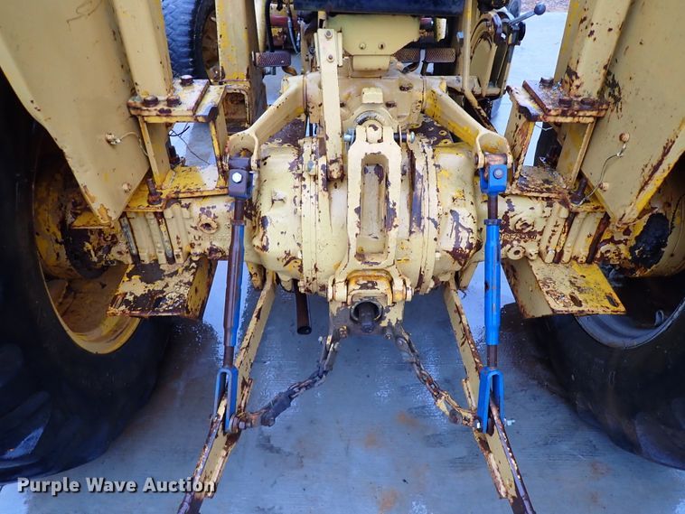 image for item IS9349 Massey Ferguson MF32  tractor