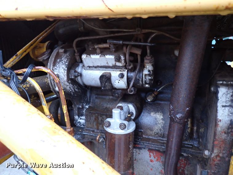 image for item IS9349 Massey Ferguson MF32  tractor