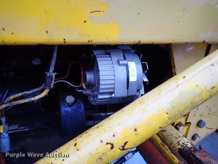 image for item IS9349 Massey Ferguson MF32  tractor