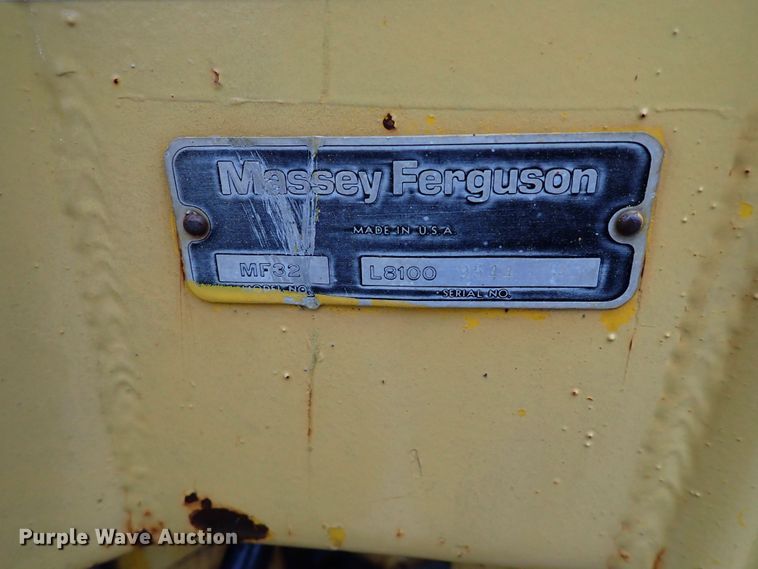 image for item IS9349 Massey Ferguson MF32  tractor