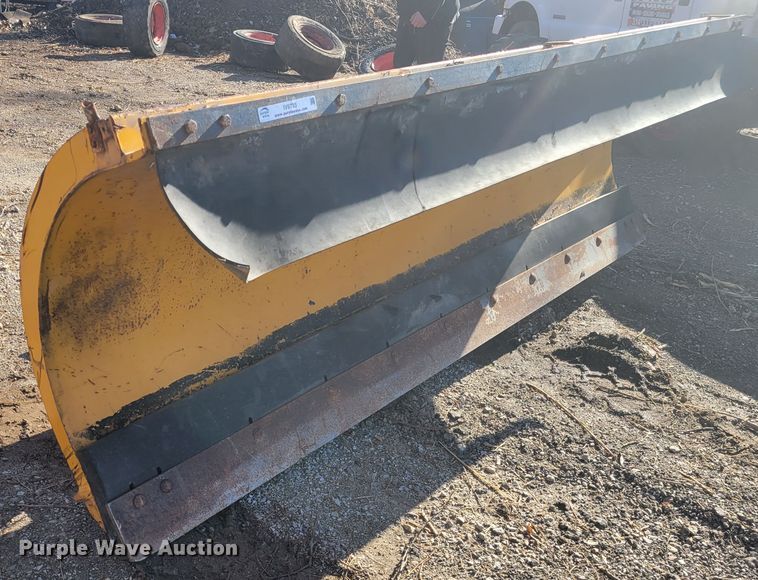 image for item IV9733 120" W snow plow