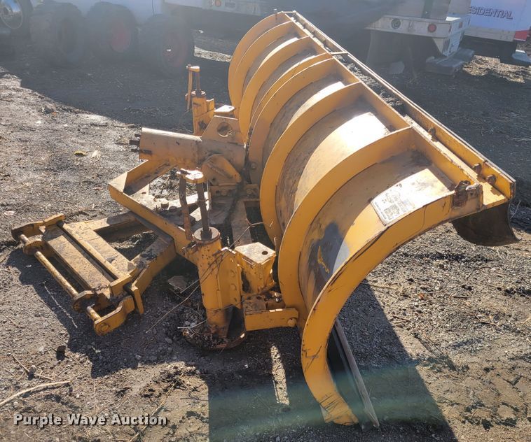 image for item IV9733 120" W snow plow