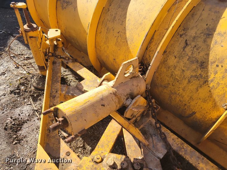 image for item IV9733 120" W snow plow