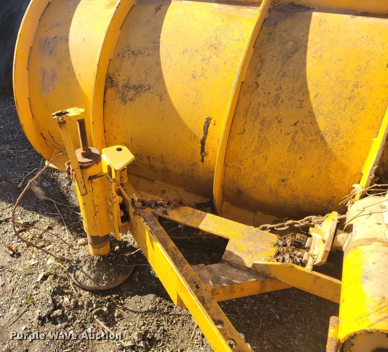 image for item IV9733 120" W snow plow