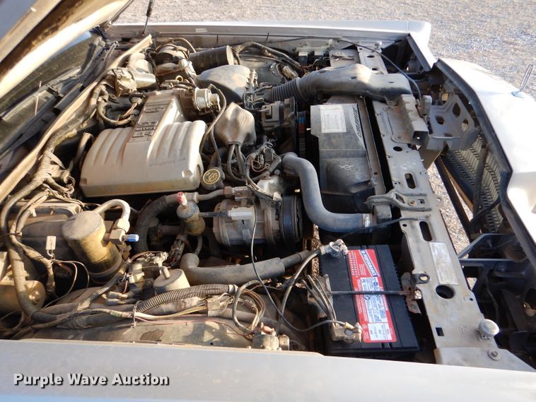 image for item IV9872 1988 Lincoln Town Car Cartier