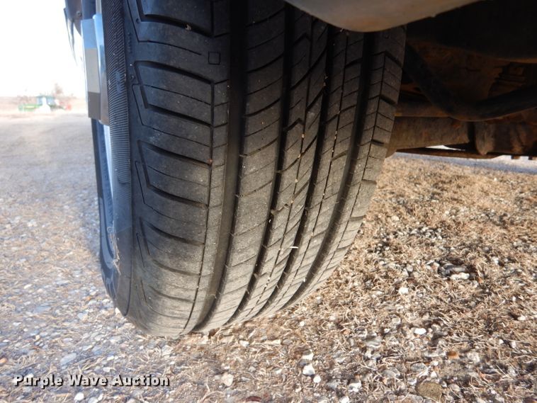 image for item IV9872 1988 Lincoln Town Car Cartier