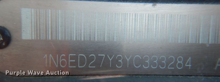 image for item IV9901 2000 Nissan Frontier  Crew Cab pickup truck