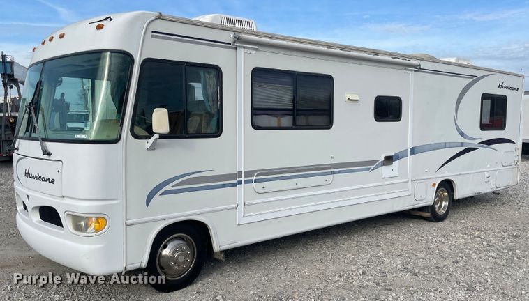 image for item IX9719 1999 Ford Hurricane  RV