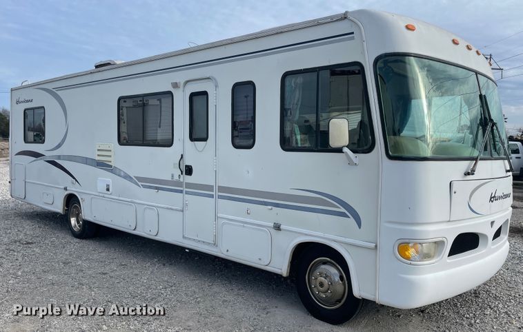 image for item IX9719 1999 Ford Hurricane  RV