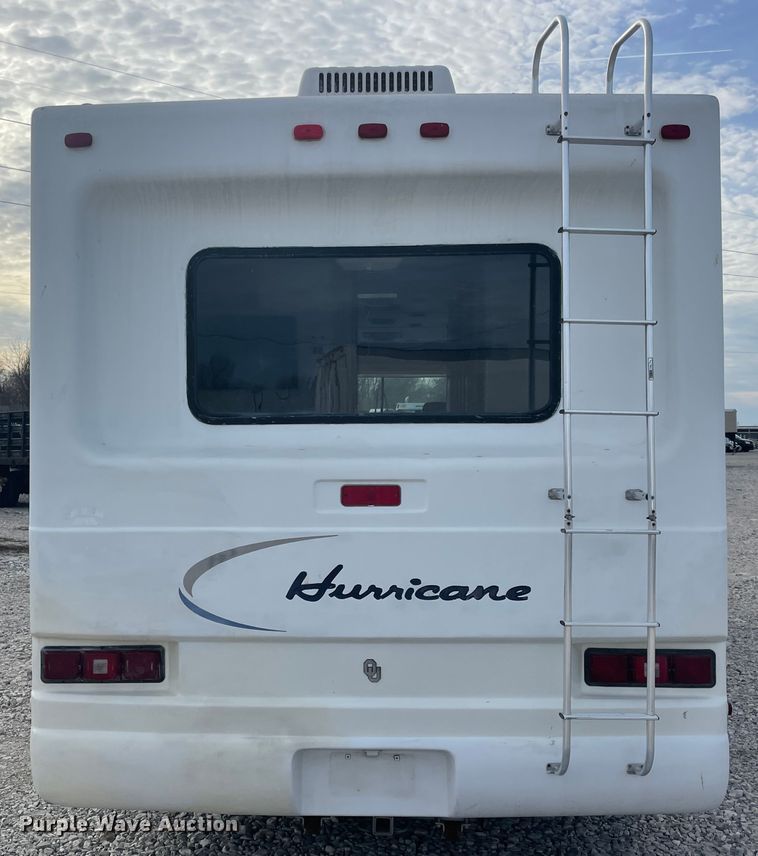 image for item IX9719 1999 Ford Hurricane  RV
