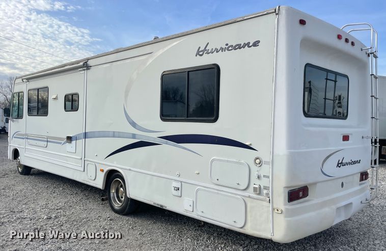 image for item IX9719 1999 Ford Hurricane  RV