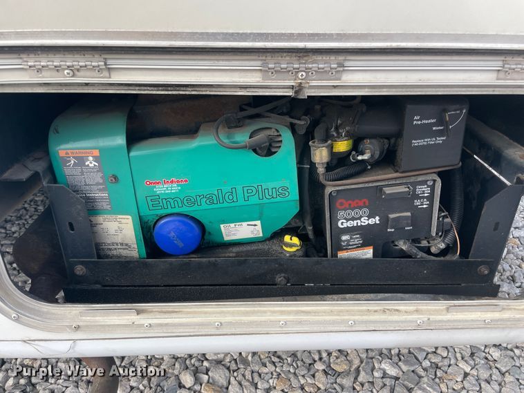 image for item IX9719 1999 Ford Hurricane  RV