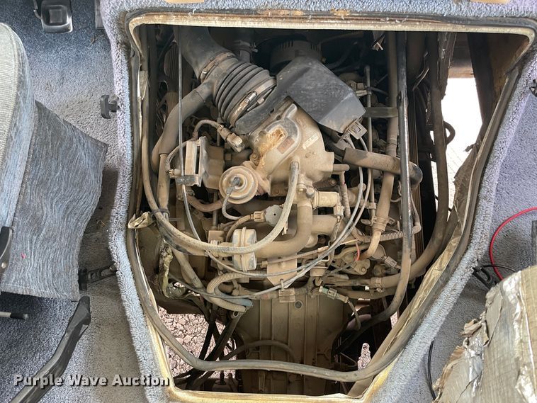 image for item IX9719 1999 Ford Hurricane  RV