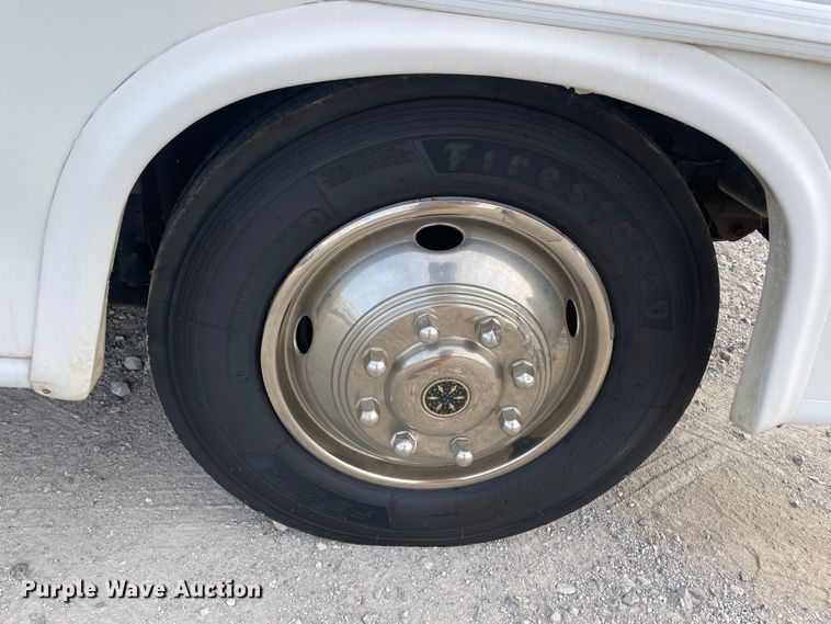 image for item IX9719 1999 Ford Hurricane  RV