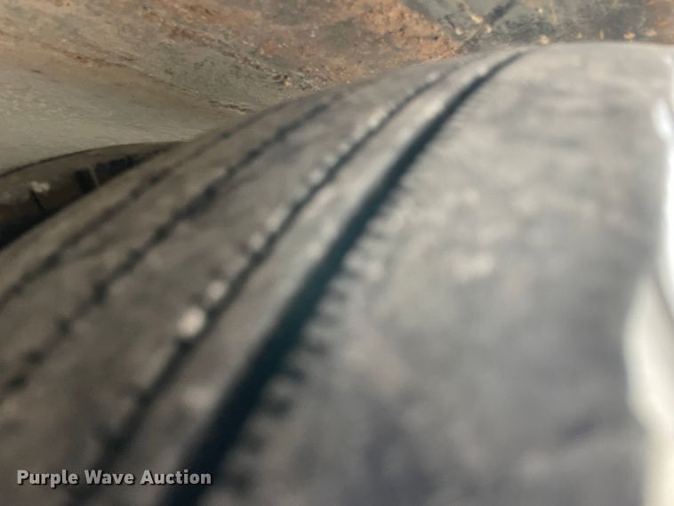 image for item IX9719 1999 Ford Hurricane  RV