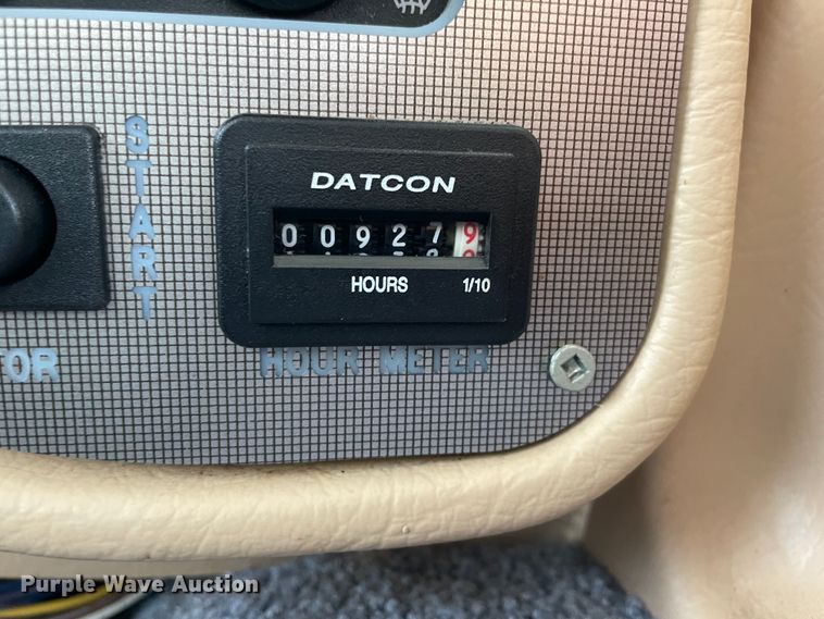 image for item IX9719 1999 Ford Hurricane  RV