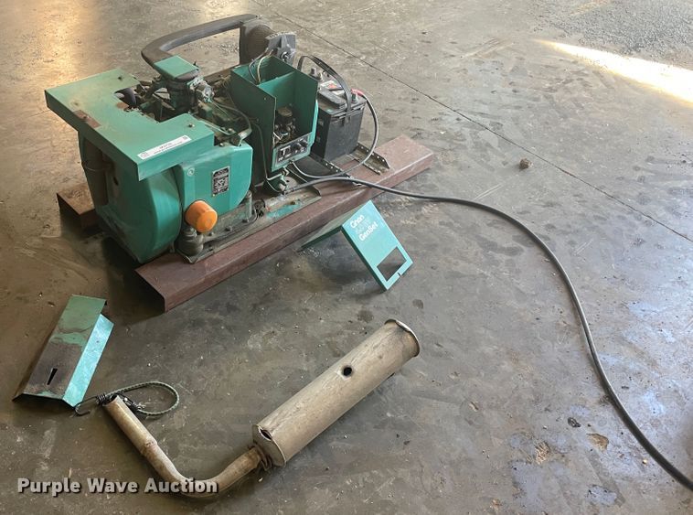 image for item IX9729 Onan 4.0RV  generator