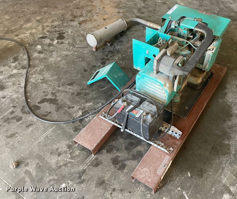 image for item IX9729 Onan 4.0RV  generator