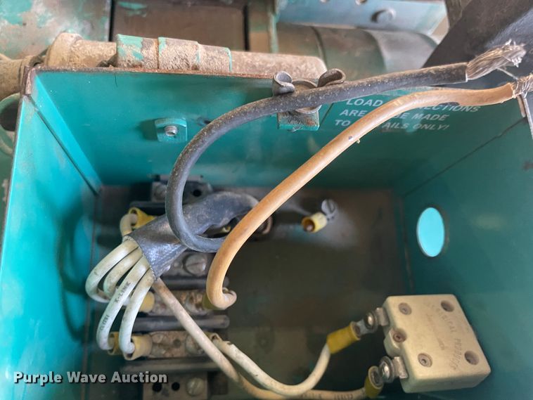 image for item IX9729 Onan 4.0RV  generator