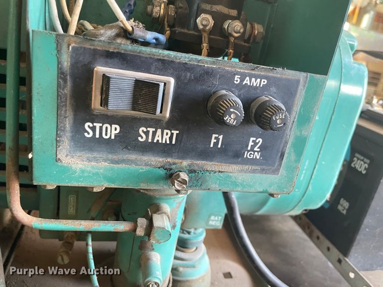 image for item IX9729 Onan 4.0RV  generator